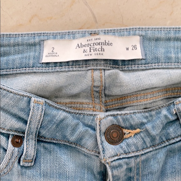 Abercrombie & Fitch Light Wash Skinny Jeans - Picture 4 of 4